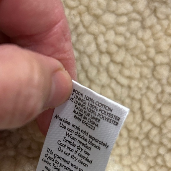 EUC Like New PacSun XS/S denim jacket with Sherpa lining and collar. Dark rinse. - Picture 11 of 14